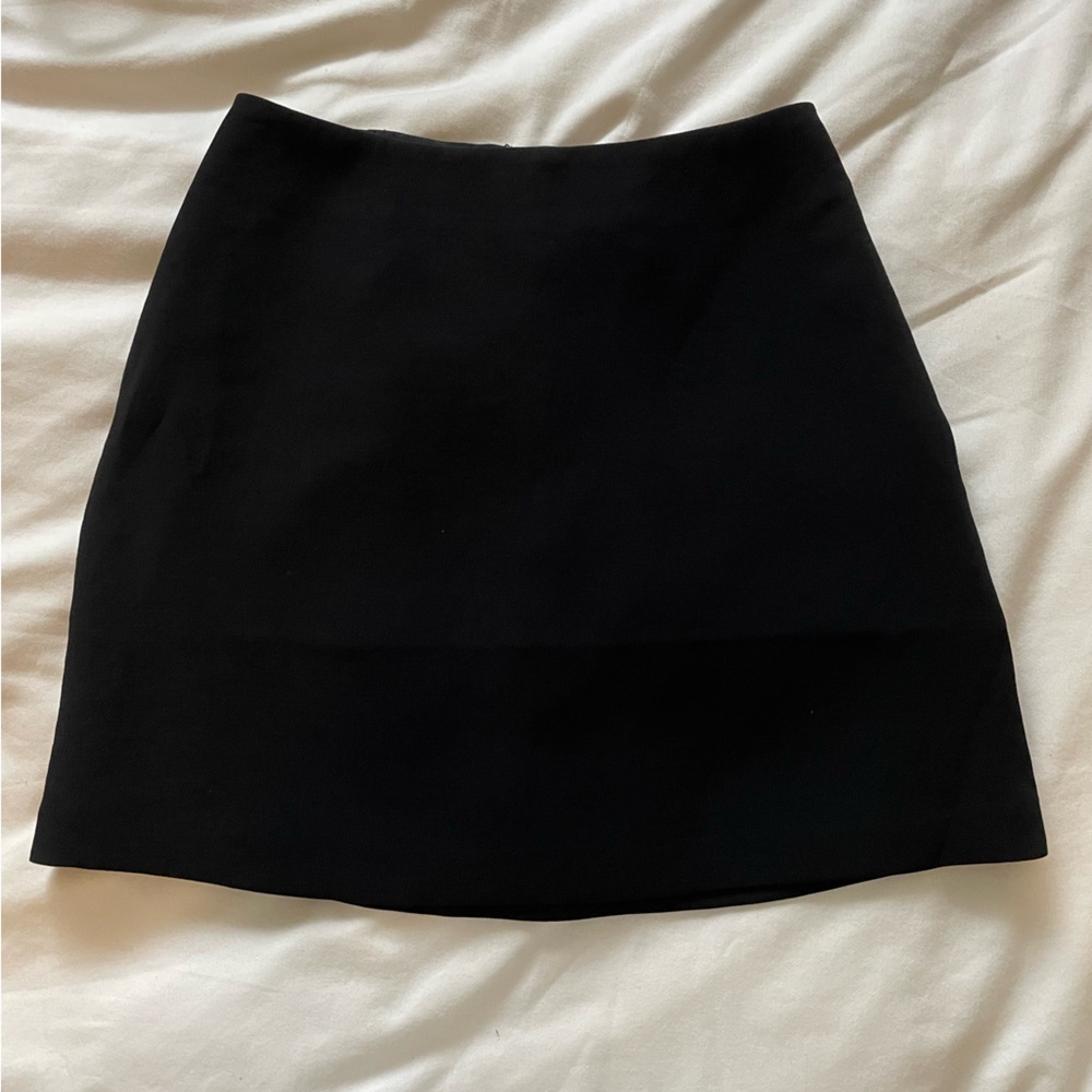 Wilfred Black Classic Mini Skirt | Size 0 / XS | Crepe Material